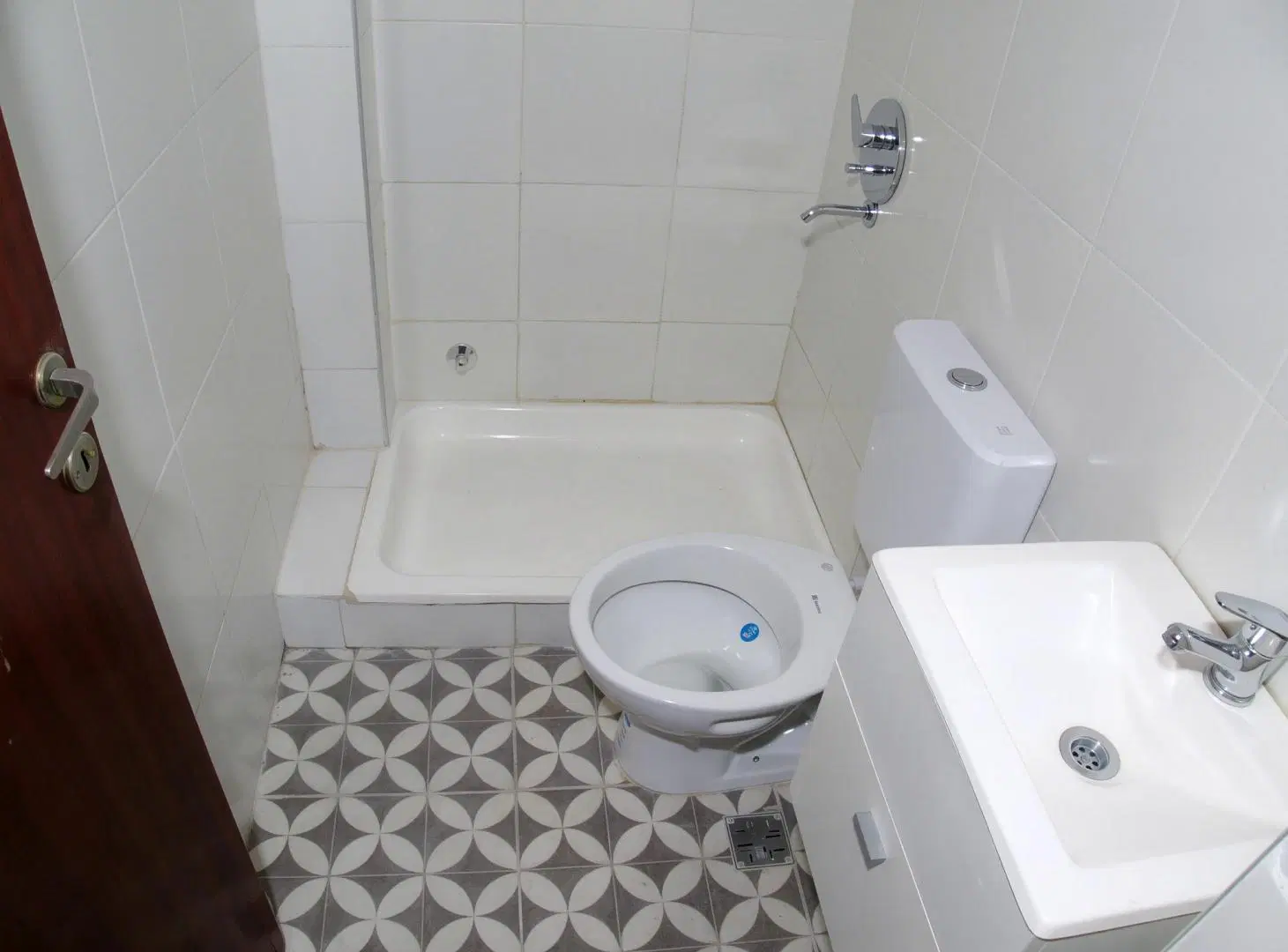 Venta 2 Ambientes por Escalera | 30 m² | Lateral | Muy Luminoso. 4