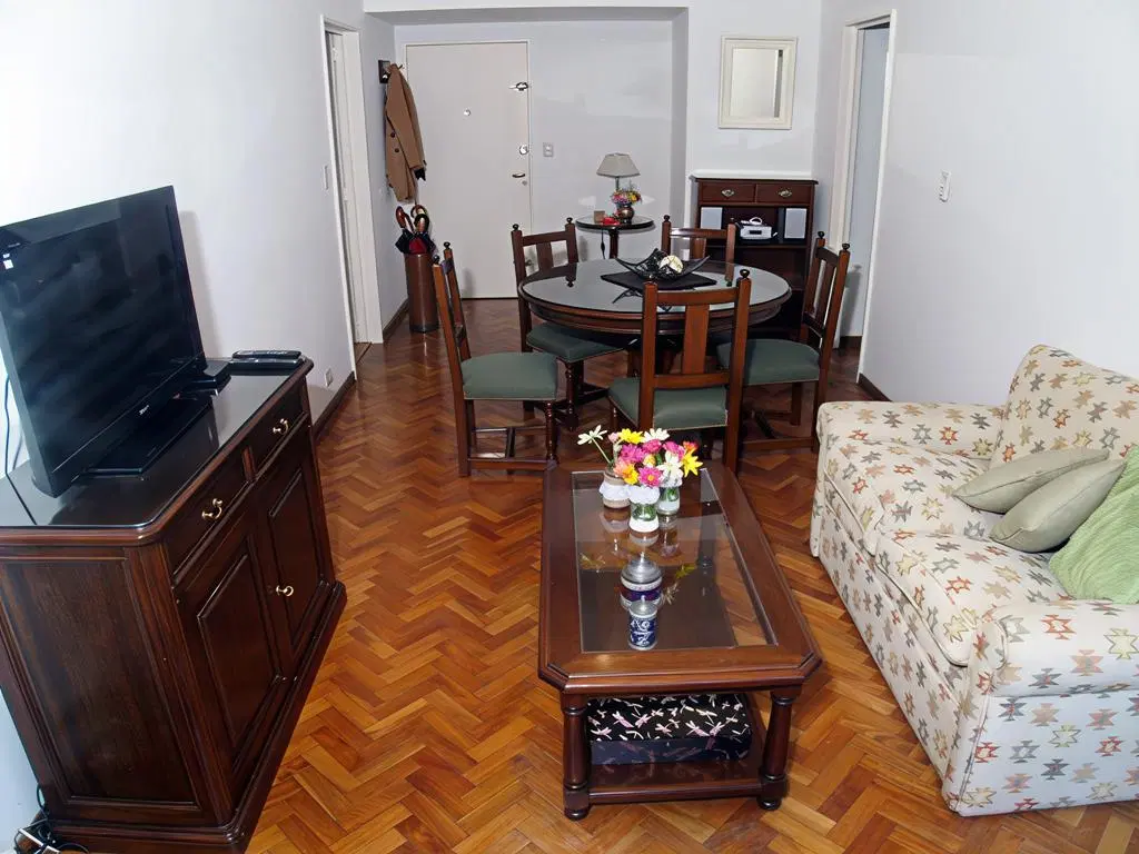 Amoblado | 3 Ambientes | 75 m² | Lateral | 2 Baños | Escritorio | Lavarropas. 3