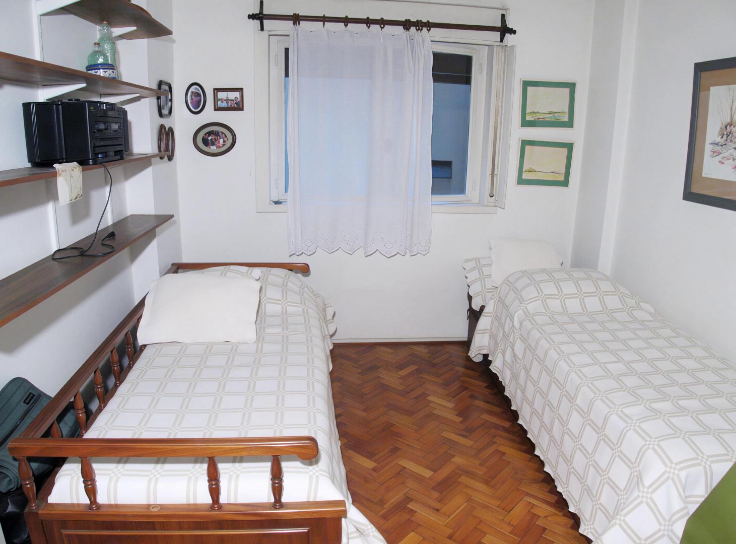 Foto de Venta 3 Ambientes con Dependencia de Servicio | 2 Baños | Balcón | Vigilancia., imagen 3