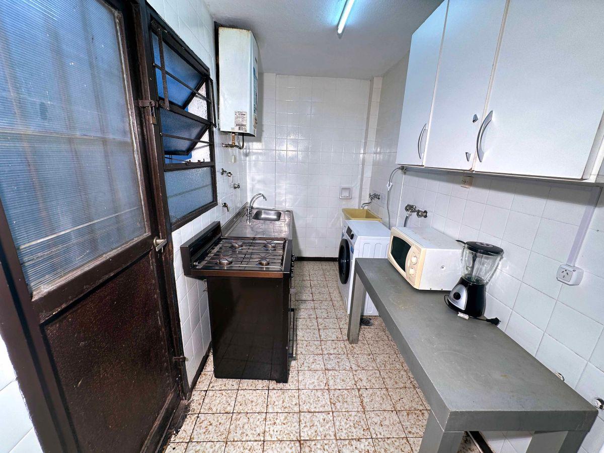 Foto de Amoblado | 4 ambientes | 85 m2 | Frente | 2 Baños | Balcón Corrido |, imagen 3
