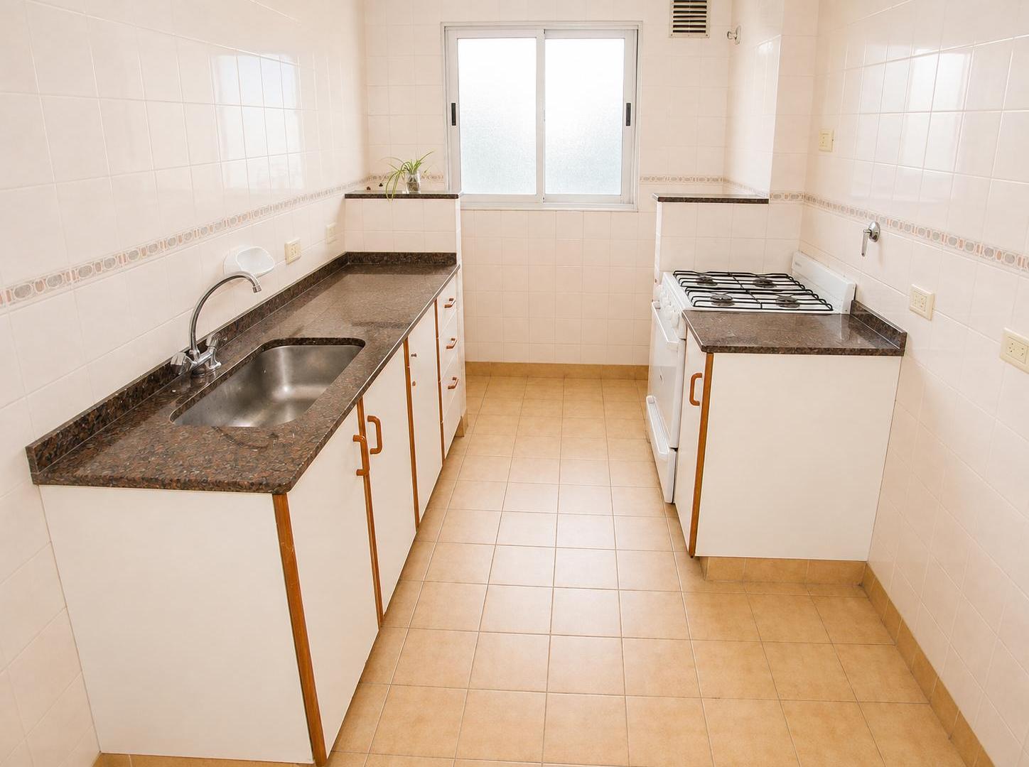 Foto de Alquiler 4 Ambientes | 78 m² | Contrafrente | Balcón Corrido | Muy, imagen 5