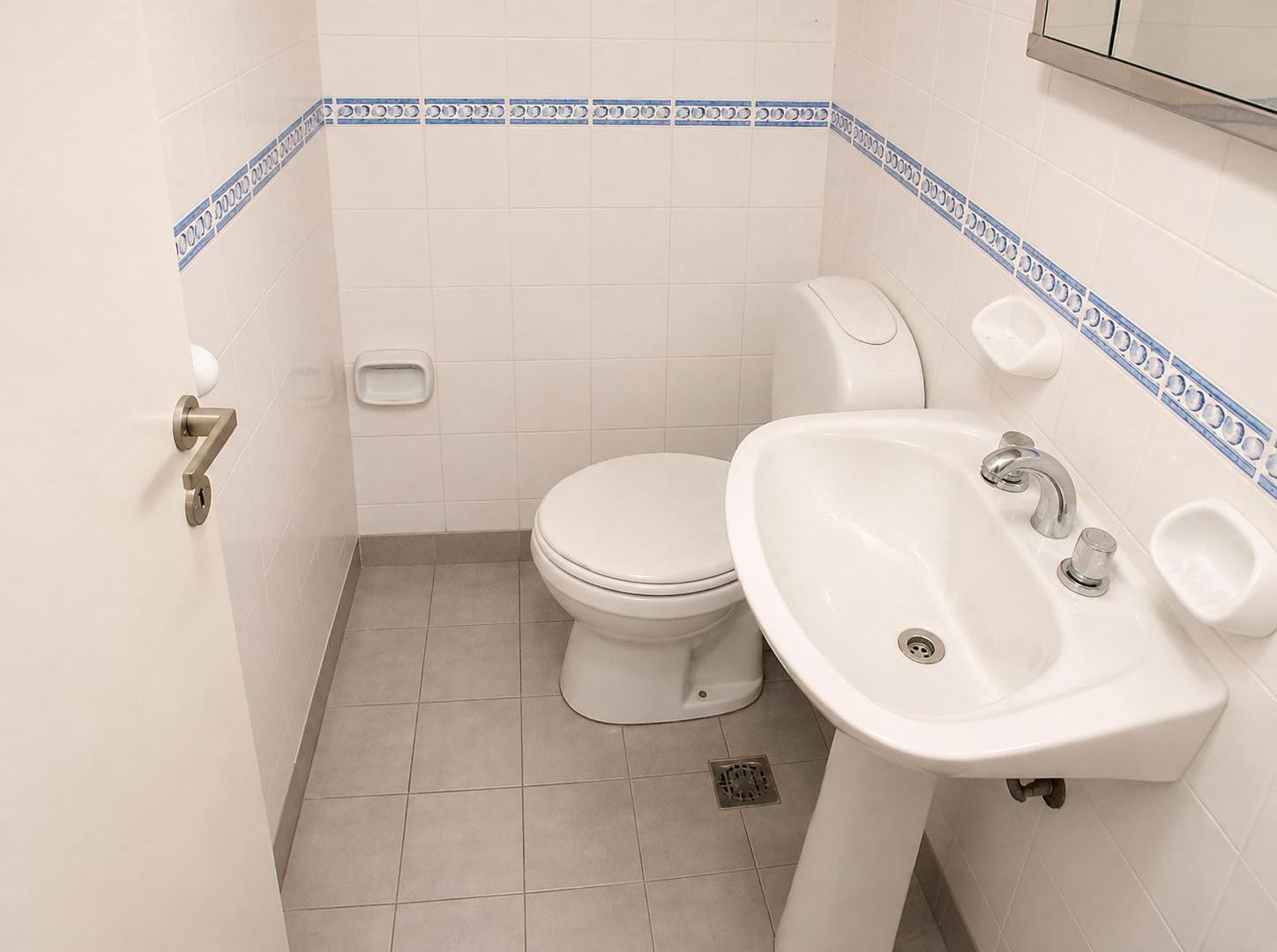 Foto de Alquiler 4 Ambientes | 78 m² | Contrafrente | Balcón Corrido | Muy, imagen 4