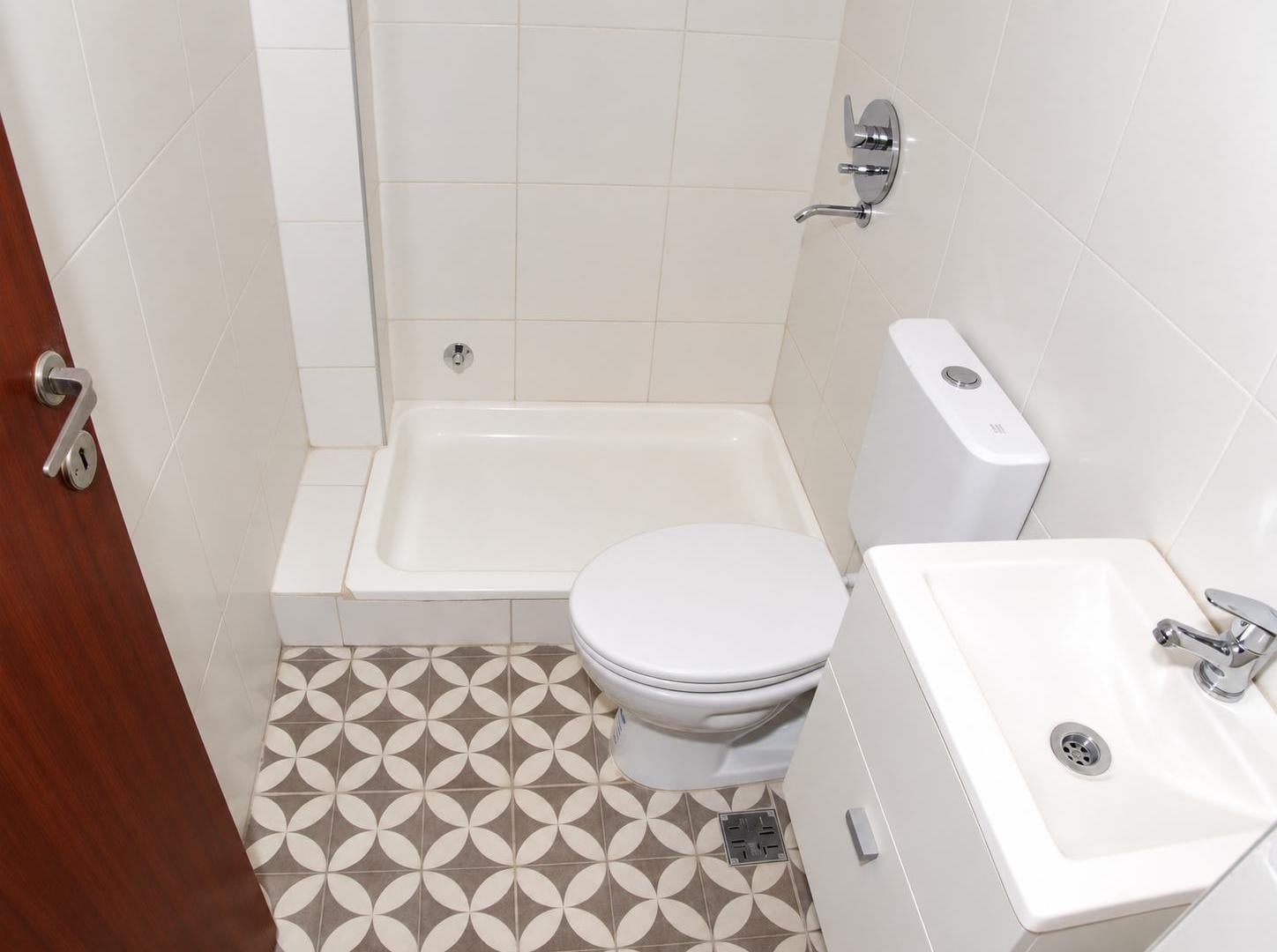 Foto de Venta 2 Ambientes 1° Piso por Escalera | 30 m² | Lavadero Incorporado., imagen 2