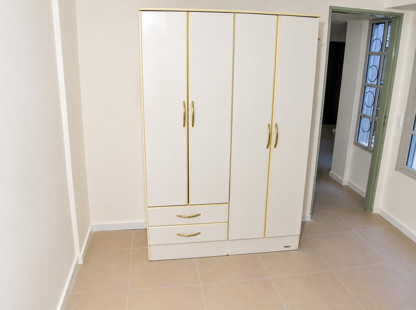 Foto de Venta 2 Ambientes 1° Piso por Escalera | 30 m² | Lavadero Incorporado., imagen 4