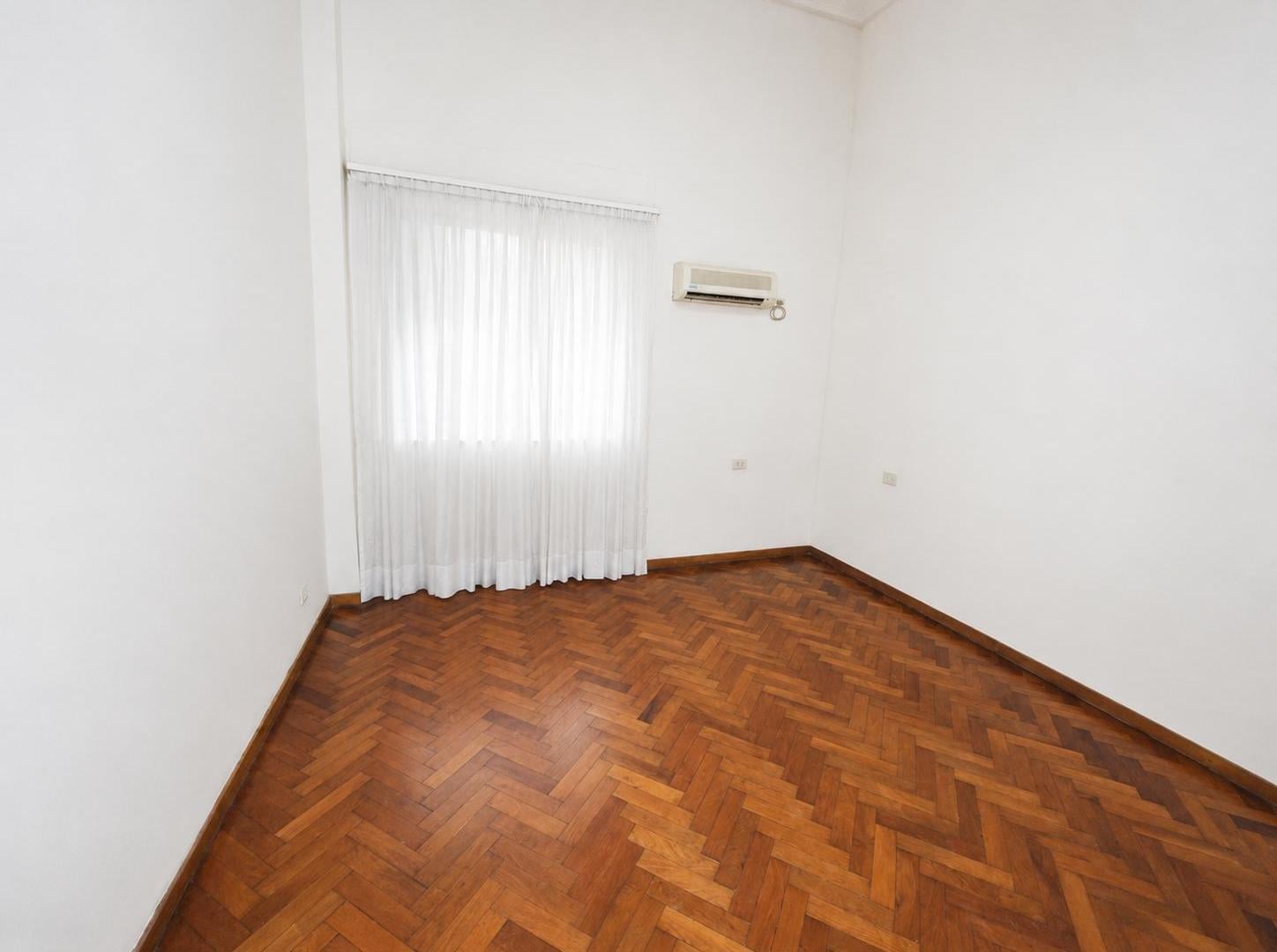 Foto de 2 Ambientes con Gran Patio | 107 m² | 2 Aires Acondicionados | Lavadero, imagen 5