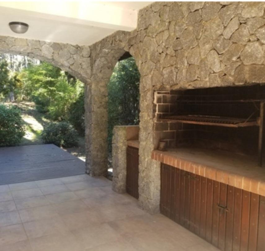 Gran Casa en Excelente Zona de Mar de Las Pampas 1