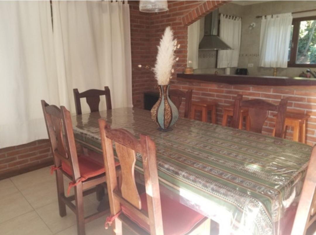 Gran Casa en Excelente Zona de Mar de Las Pampas 2