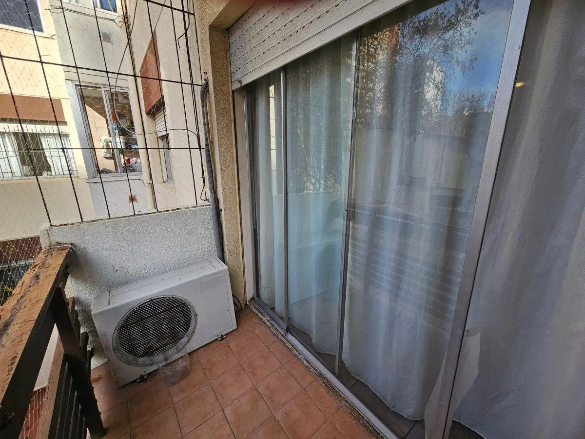 Dos ambientes amplios se vende ,zona Plaza Mitre 5