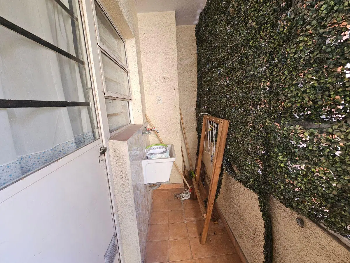 Dos ambientes amplios se vende ,zona Plaza Mitre 4