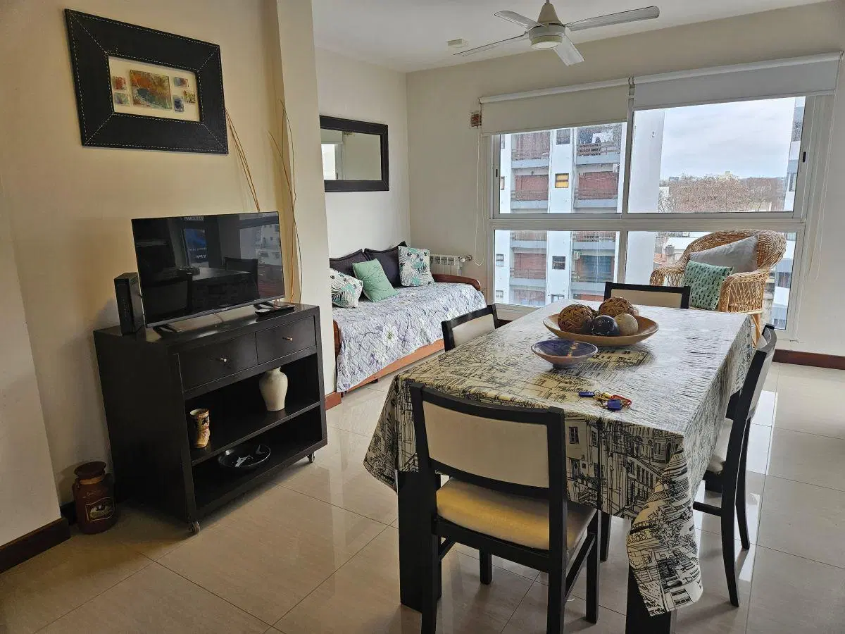 Hermoso y comodo departamento , moderno, ubicado en el corazón de zona La Perla 4