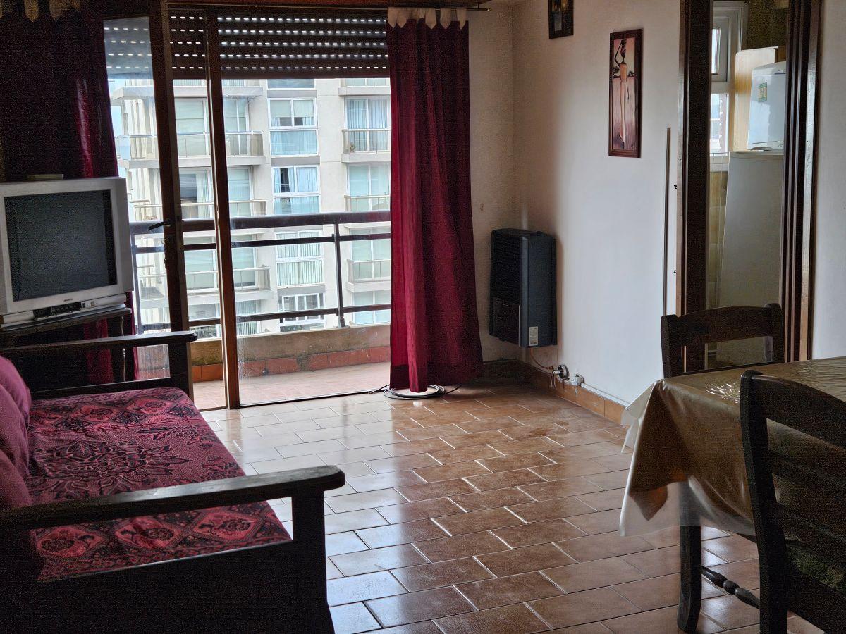 Foto de Se alquila amoblado departamento de tres ambientes en La Perla , vistas, imagen 5