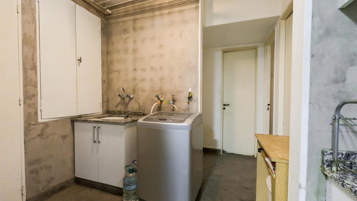 En Venta o 2 Cocheras Vista a La Iglesia del Socorro, 4 Dorm 1