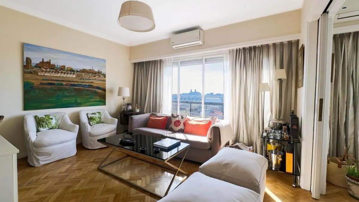 Venta, refaccionado a nuevo!!! cochera, piso alto, super luminoso. 3