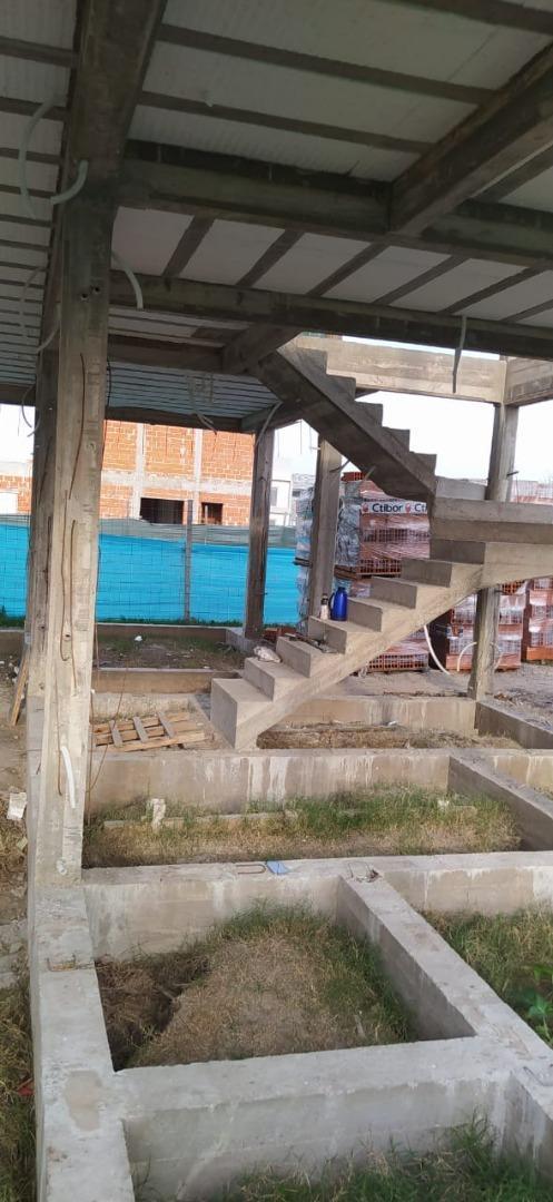 Casa en Construccion - Altos de San Jose 1