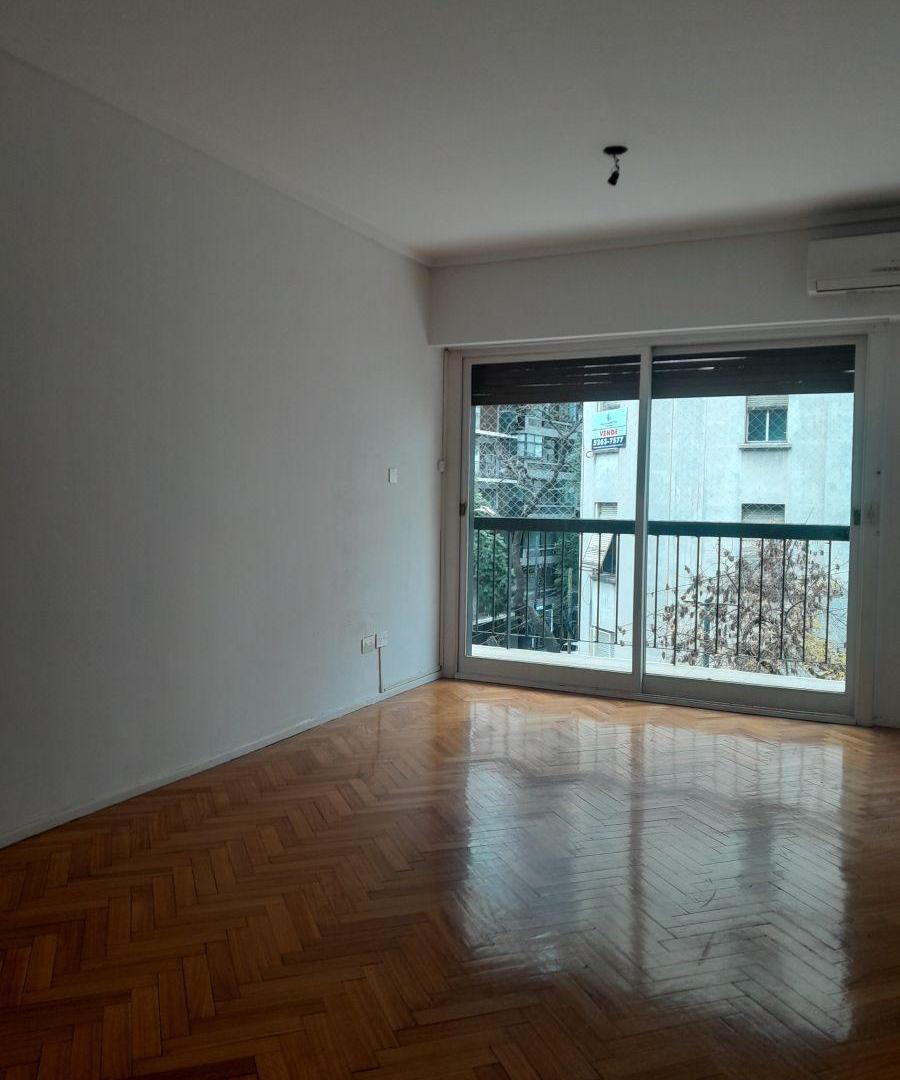 Foto de Semipiso reciclado con balcón al frente! 3 dormitorios, cochera, imagen 3