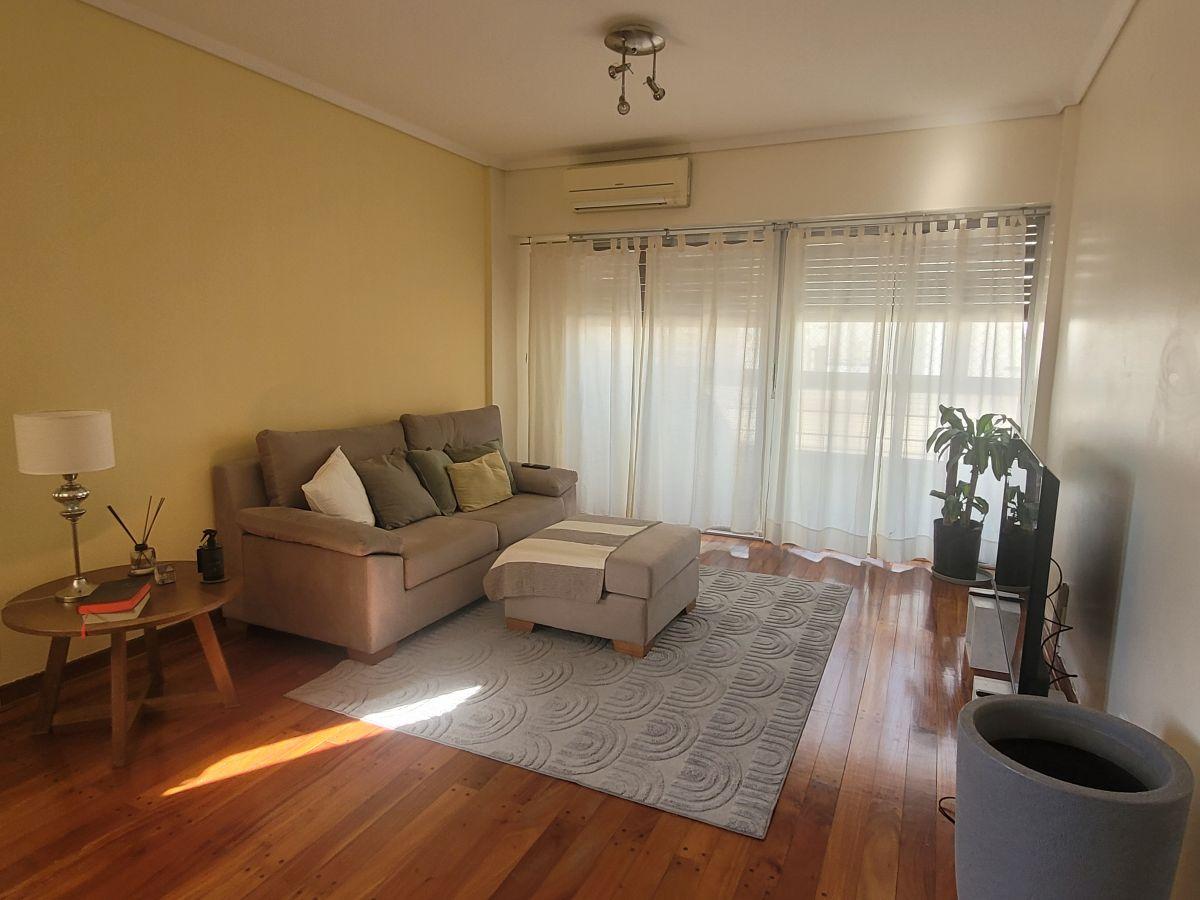 Foto de ..RESERVADO...Excelente piso reciclado, de 3 dorm con dep y cochera!, imagen 2