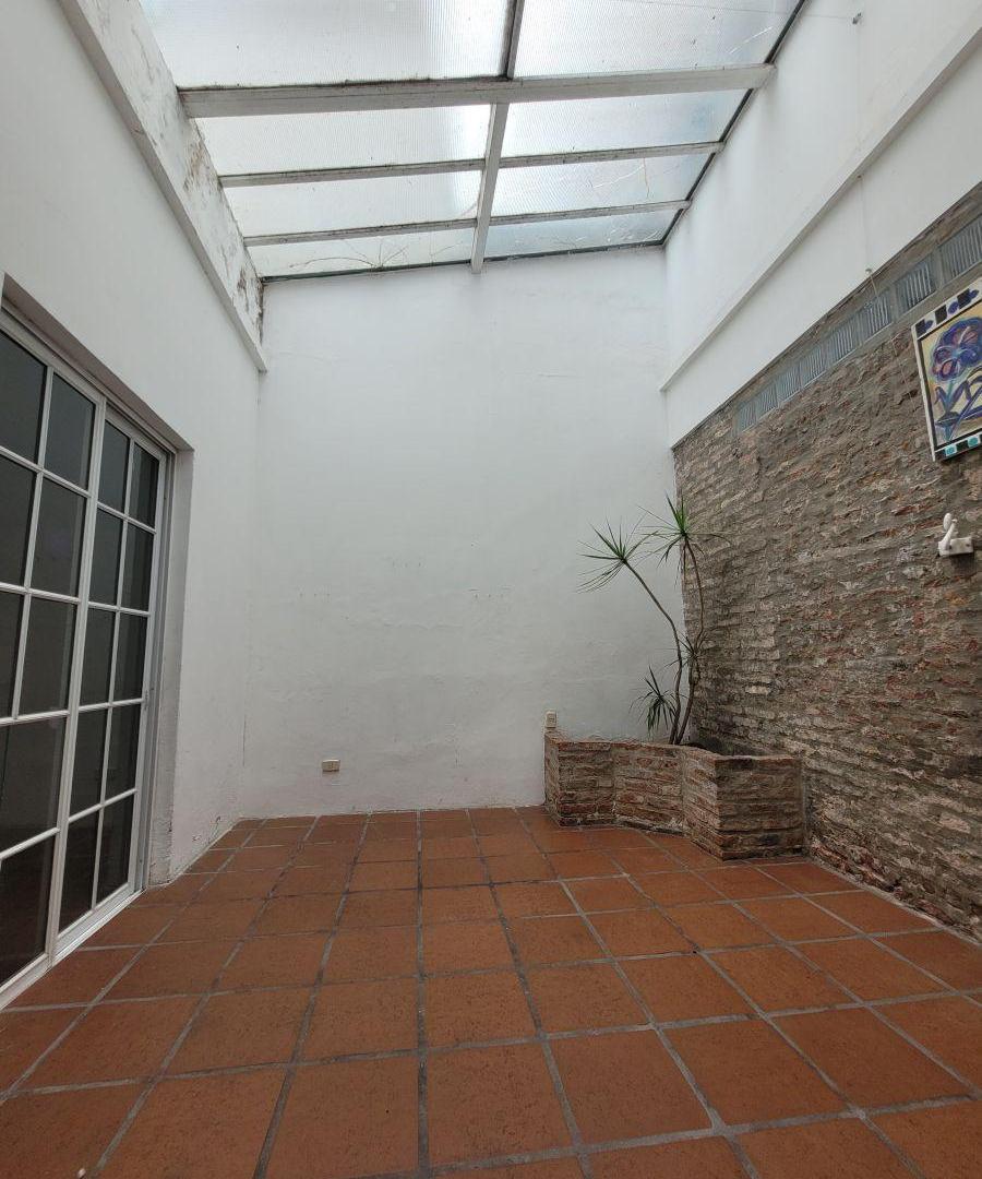 Foto de PH, apto profesional, sin expensas! Muy buena ubicación !!, imagen 2