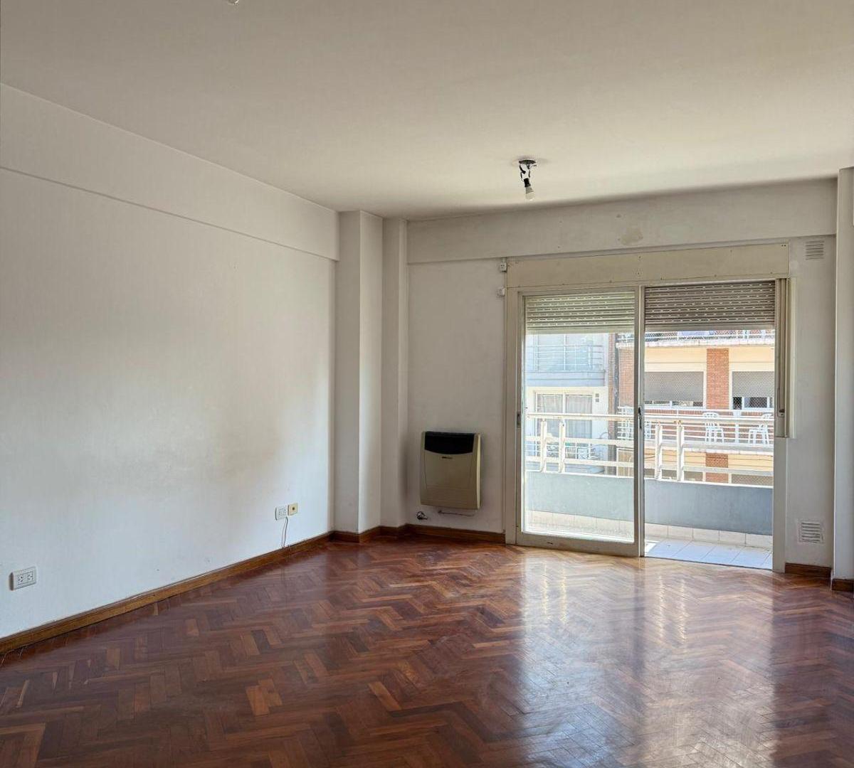 Foto de departamento de 2 ambientes en venta cerca del subte en caballito flores, imagen 1