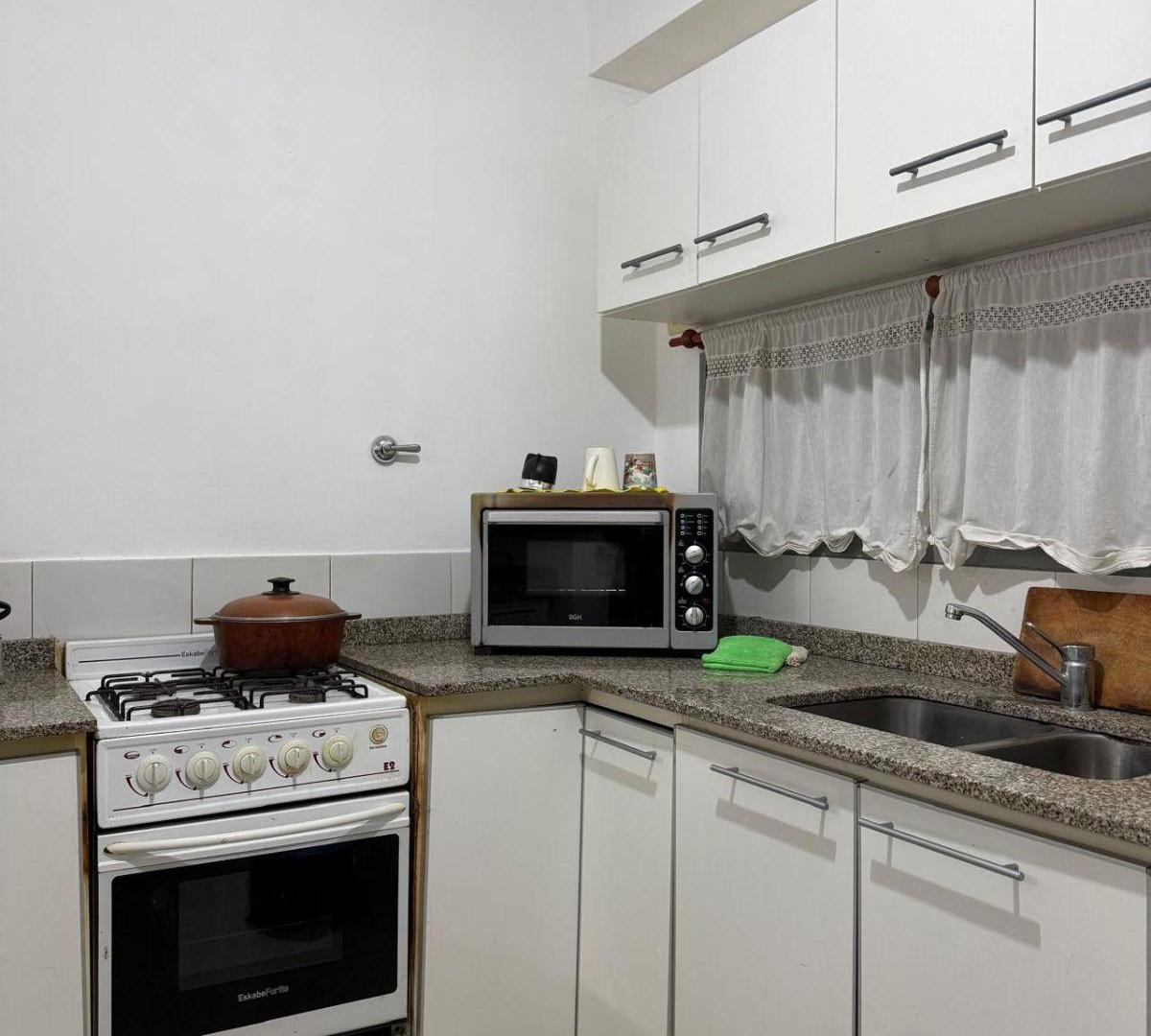 Foto de departamento en alquiler de 2 ambientes apto profesional cerca del sube, imagen 2