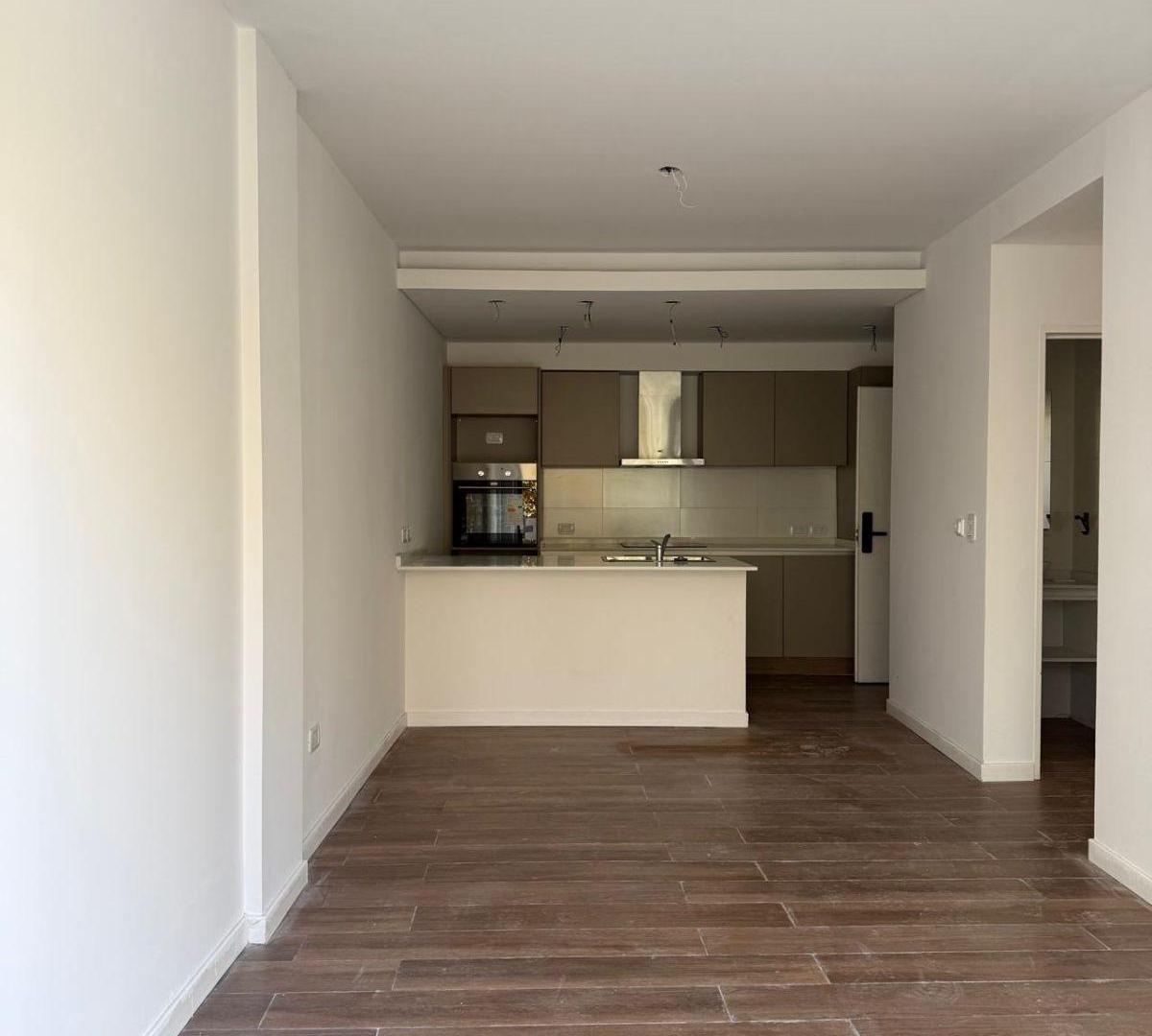Foto de departamento en venta de 2 ambientes y escritorio en caballito, imagen 1
