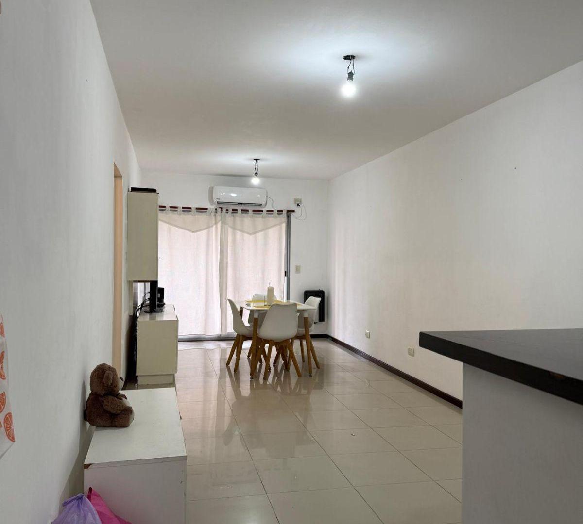 Foto de departamento en alquiler de 2 amb apto profesional en flores cerca del, imagen 3