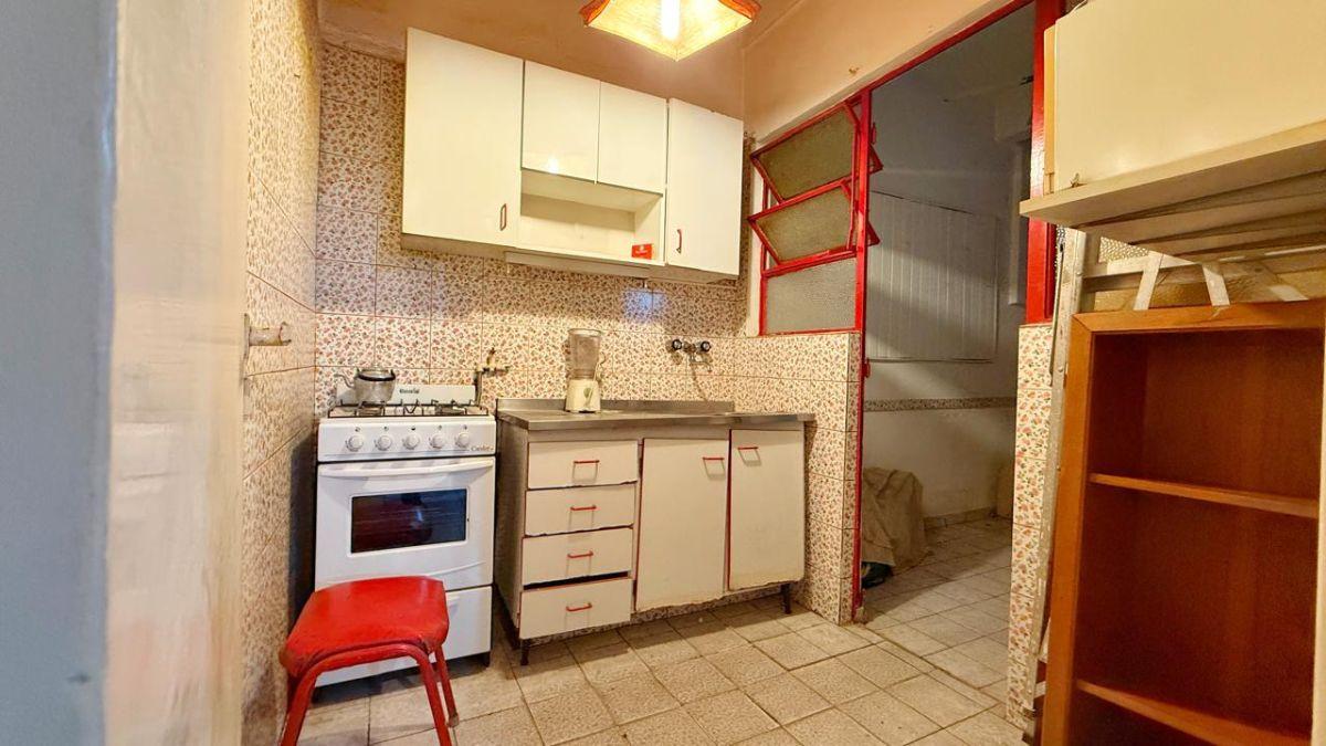 Foto de PH en venta de 3 amb con dependencia en san cristobal cerca de subte, imagen 1