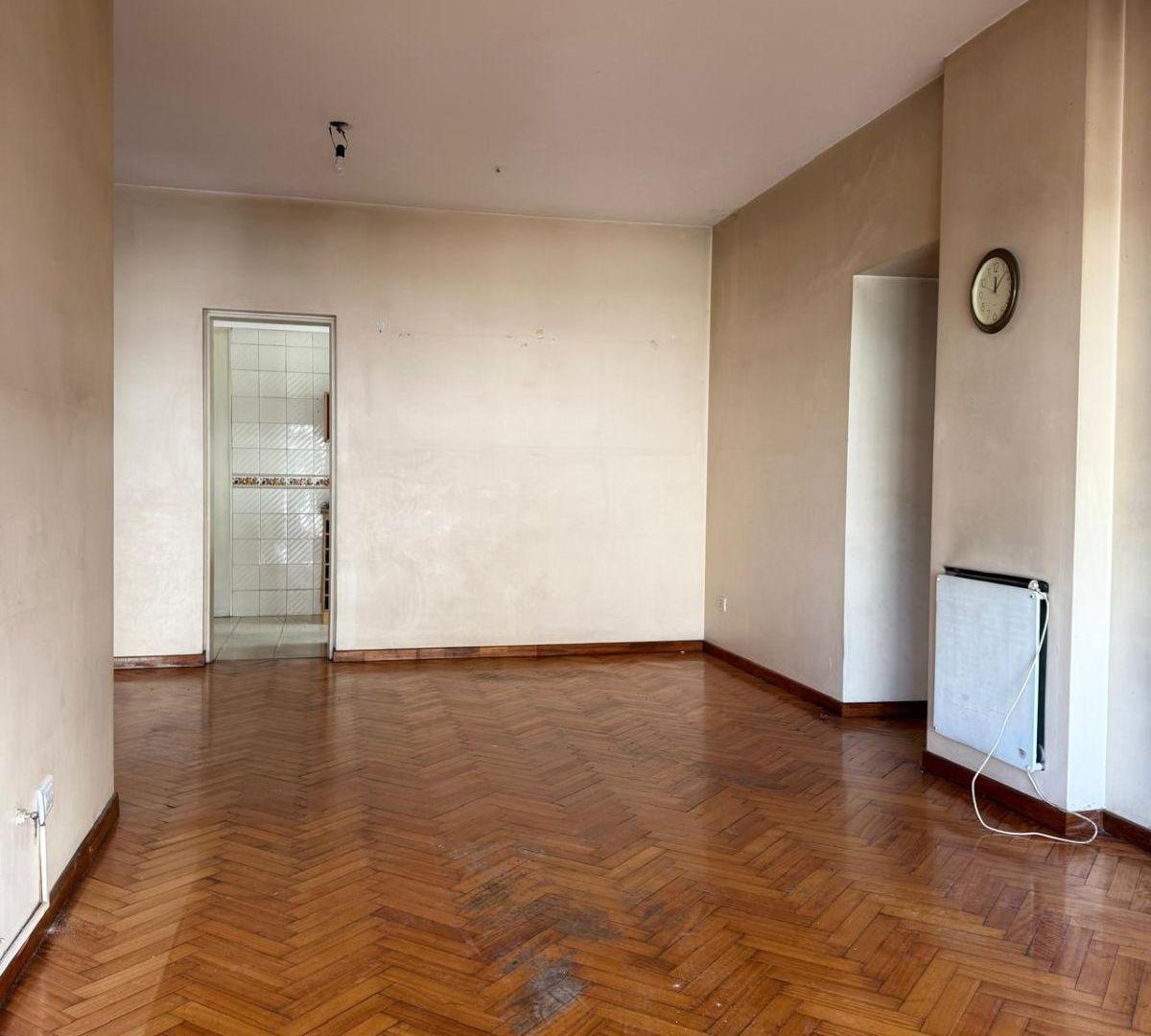 Foto de departamento en alquiler de 4 amb en Flores, imagen 1