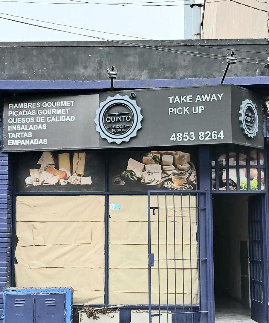 EXCELENTE LOCAL COMERCIAL a la calle, fte. de 4,10x14,86 de fdo. - APTO TODO RUBRO - GAS- MUY LUM. !