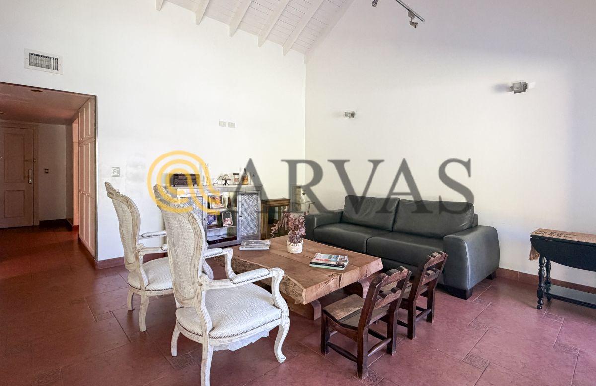 Foto de Casa de 3 dorm en Beccar - Jardín - Quincho - Pileta - Amueblada, imagen 3