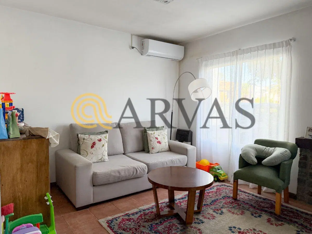 Casa de 3 dorm en Beccar - Bº Claridad - jardín - pileta - seguridad las 24hs. - 249m2 4