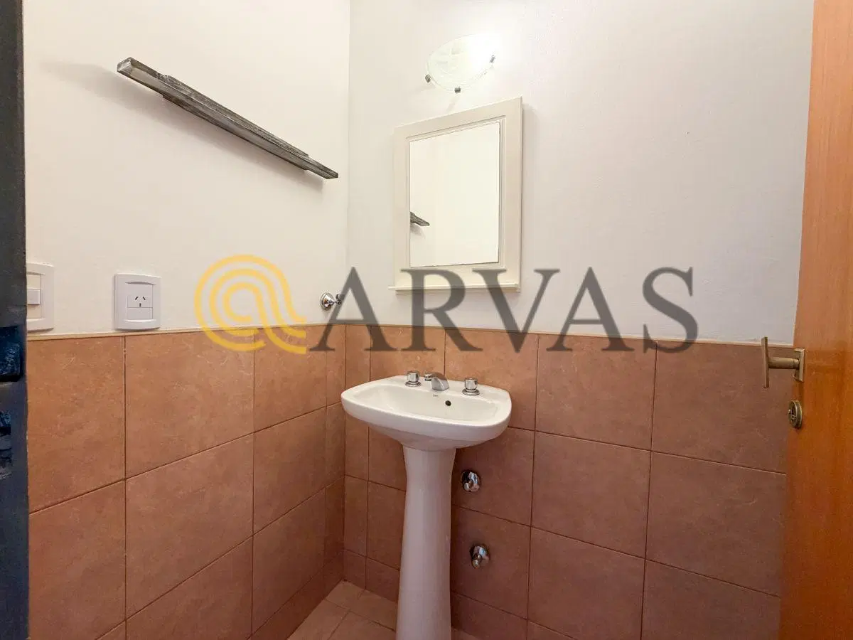 Triplex en venta - San Fernando - 2 dorm - jardín - playroom - con renta 1