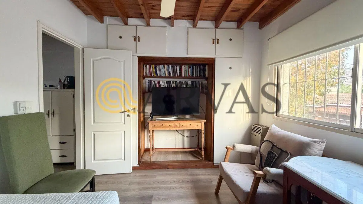 Triplex en Victoria - 2 dorm - jardín y galería - playroom 5