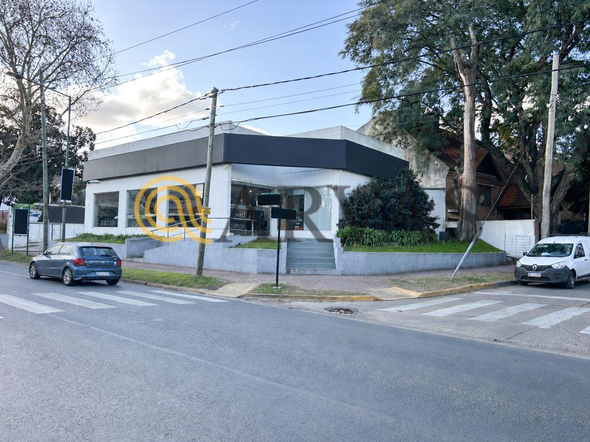 Foto de Local en Alquiler Sobre Av del Libertador - Beccar - 160 m² - office, imagen 3
