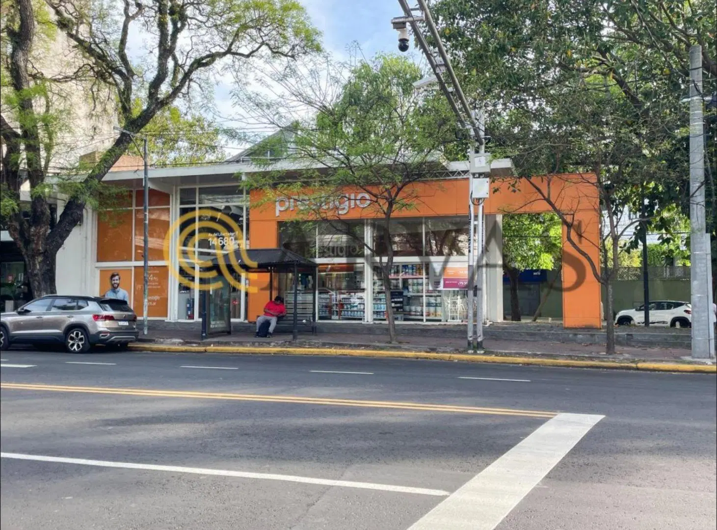 Local comercial de 200m2 en Acassuso, apto varios destinos. 1