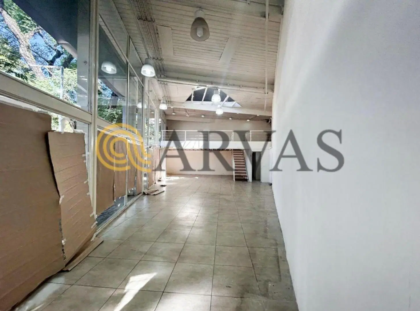 Local comercial de 200m2 en Acassuso, apto varios destinos. 8