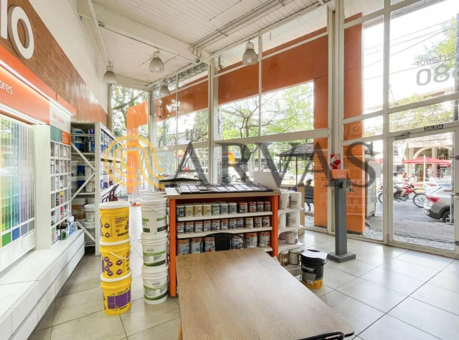 Local comercial de 200m2 en Acassuso, apto varios destinos. 4
