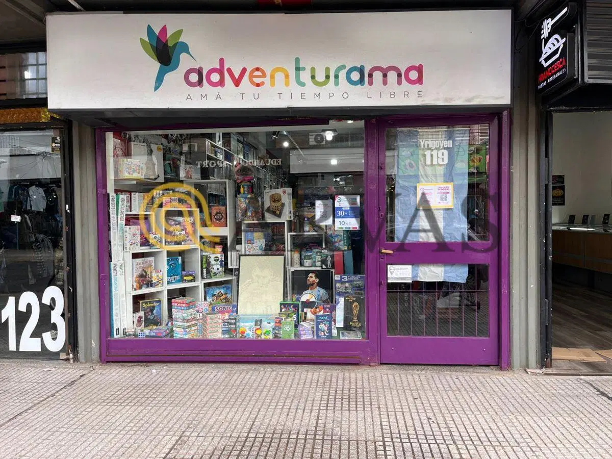 Local comercial en Martínez - 64m2 - Apto varios destinos - con depósito 2