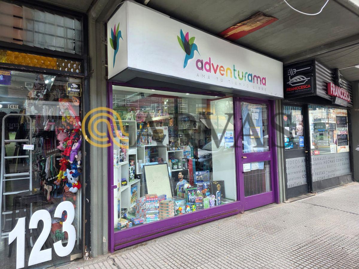 Foto de Local comercial en Martínez - 64m2 - Apto varios destinos - con depósito, imagen 3