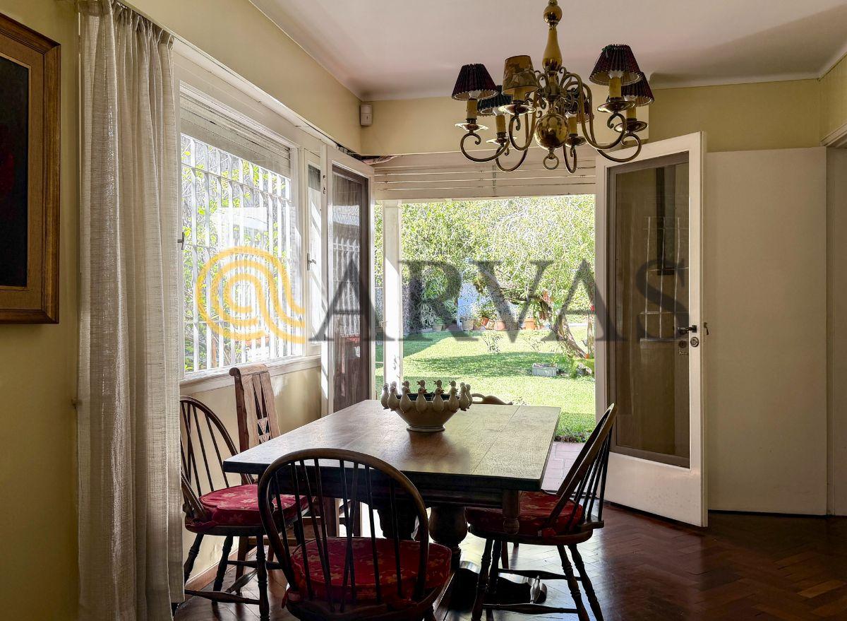 Foto de Casa en Beccar - 5 dorm - 2 plantas - 518m2 - jardin - pileta - quincho, imagen 5