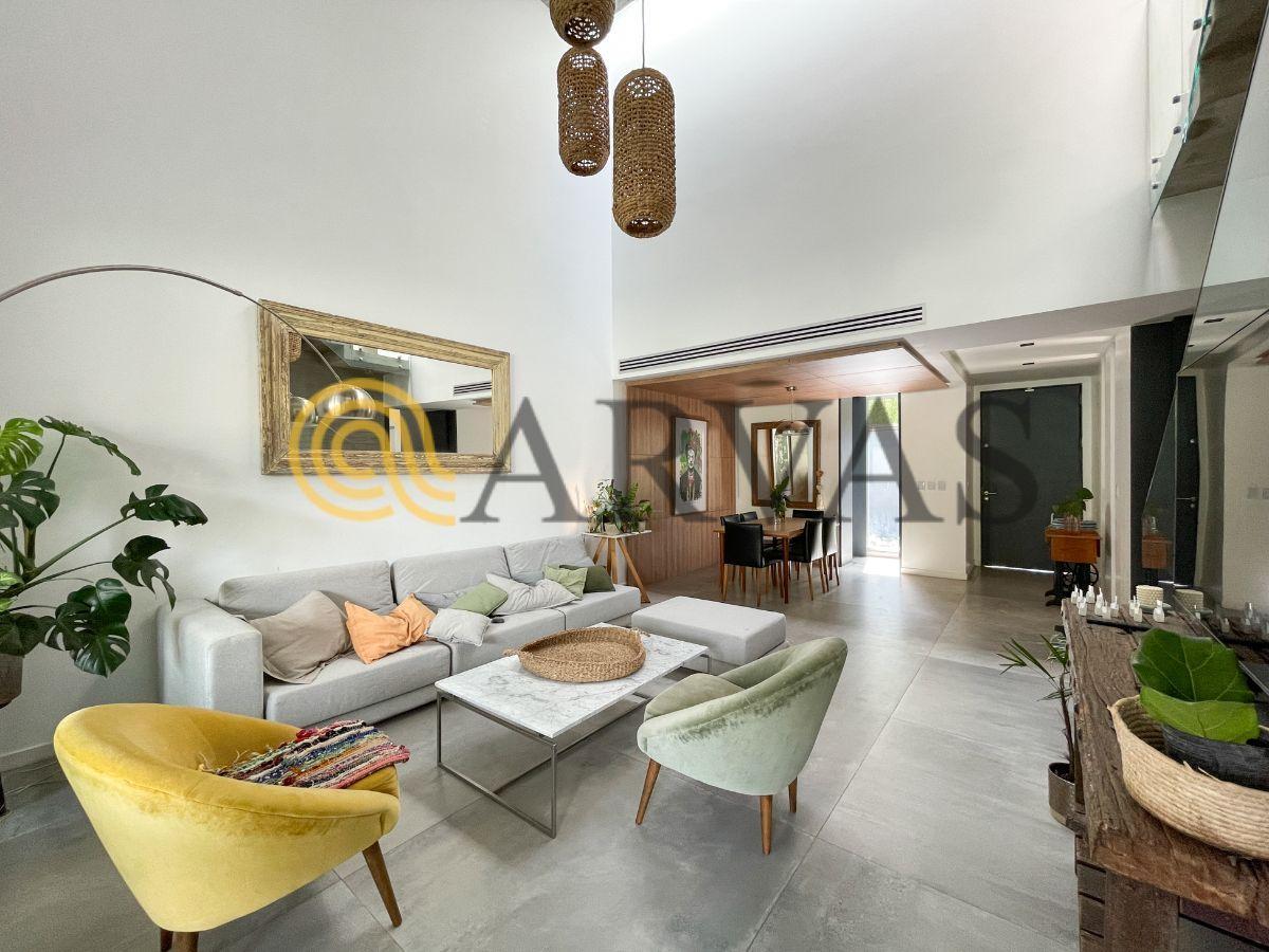 Foto de Casa en Martinez - 280 m2 - 4 dorm - jardín y pileta, imagen 1