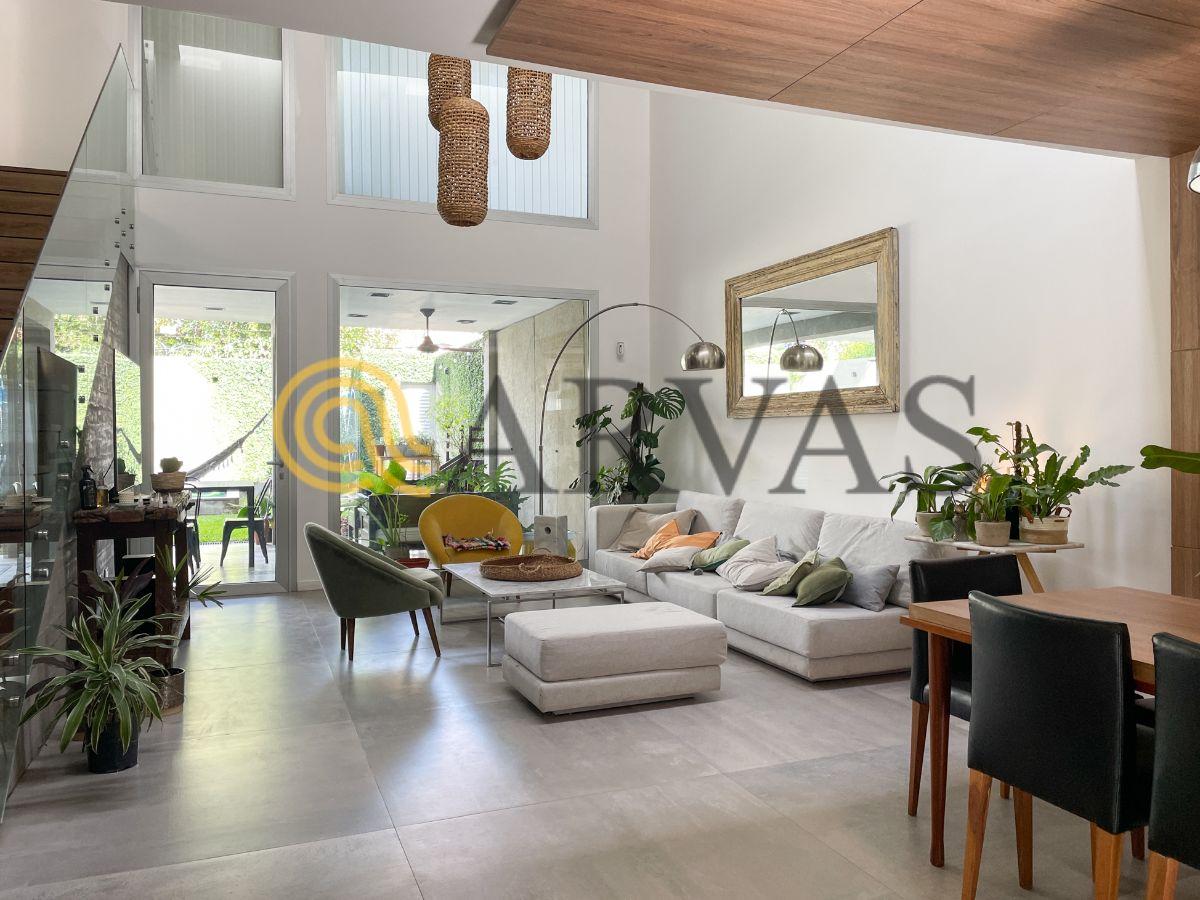Foto de Casa en Martinez - 280 m2 - 4 dorm - jardín y pileta, imagen 2