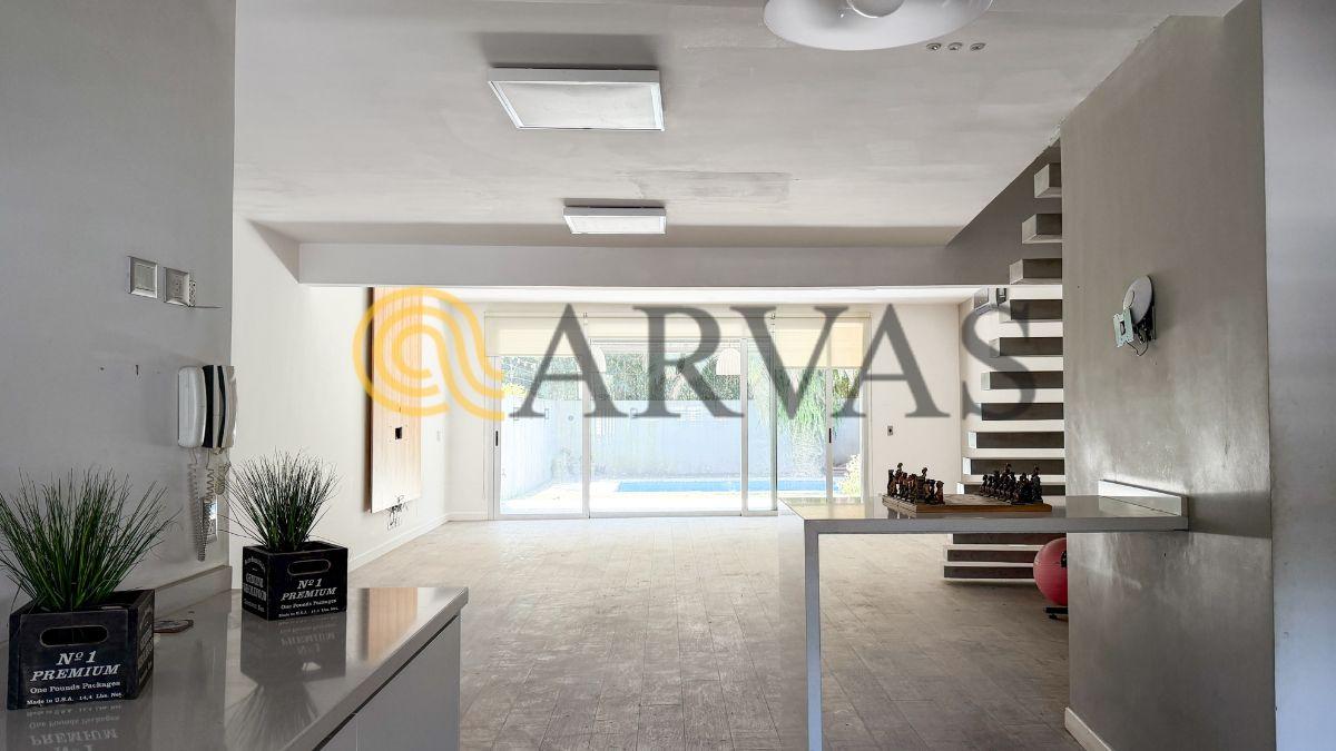 Foto de Casa - triplex - San Fernando - 4 dorm - pileta - jardín, imagen 5