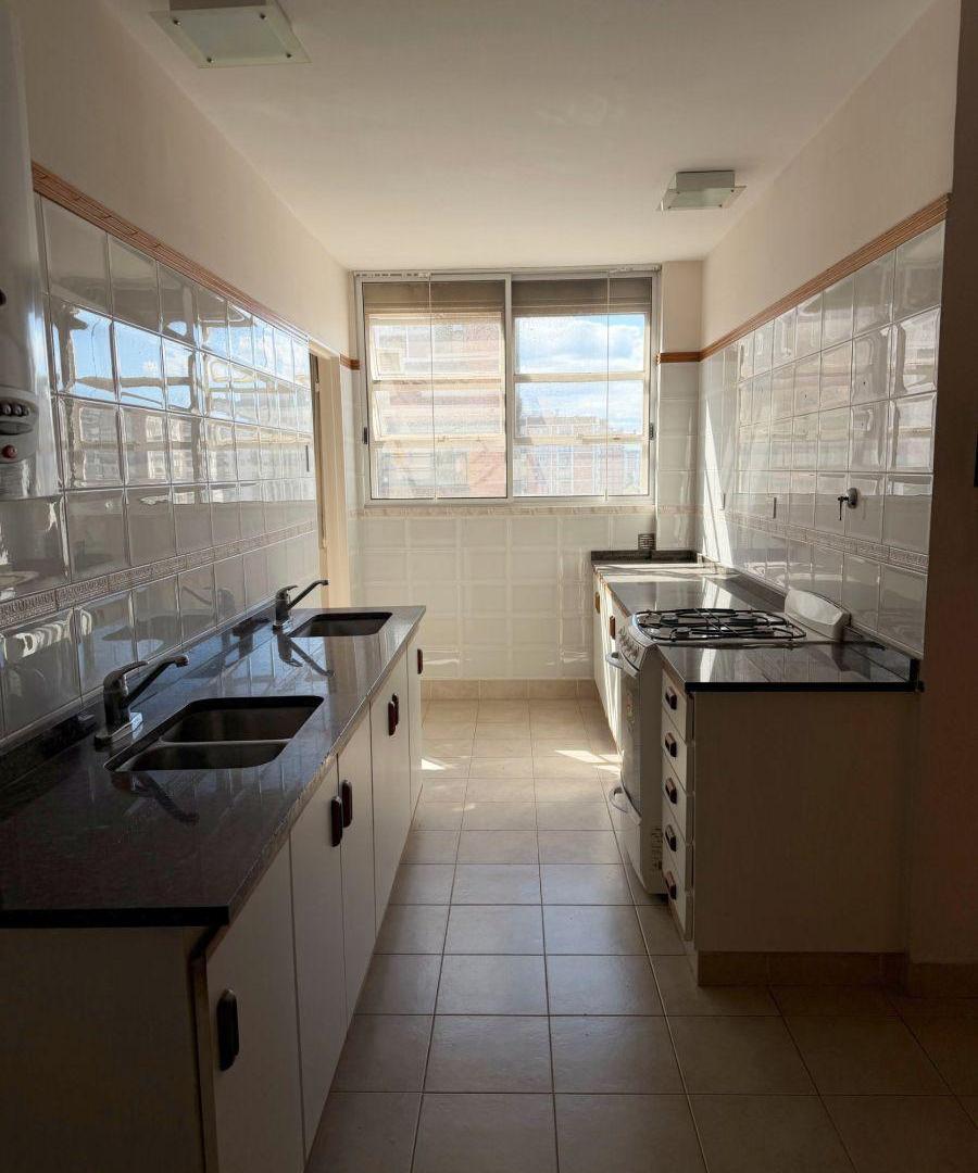 Foto de Departamento 4 ambientes con dependencia, balcón corrido y baulera, imagen 5