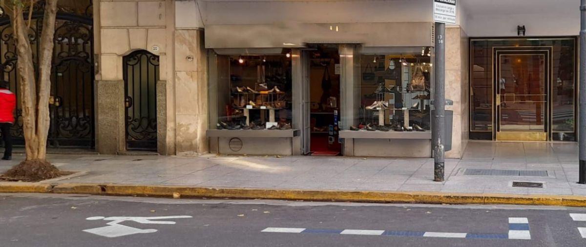 Foto de local en excelente ubicacion PB y Sotano Quintana y Roddriguez Peña, imagen 2