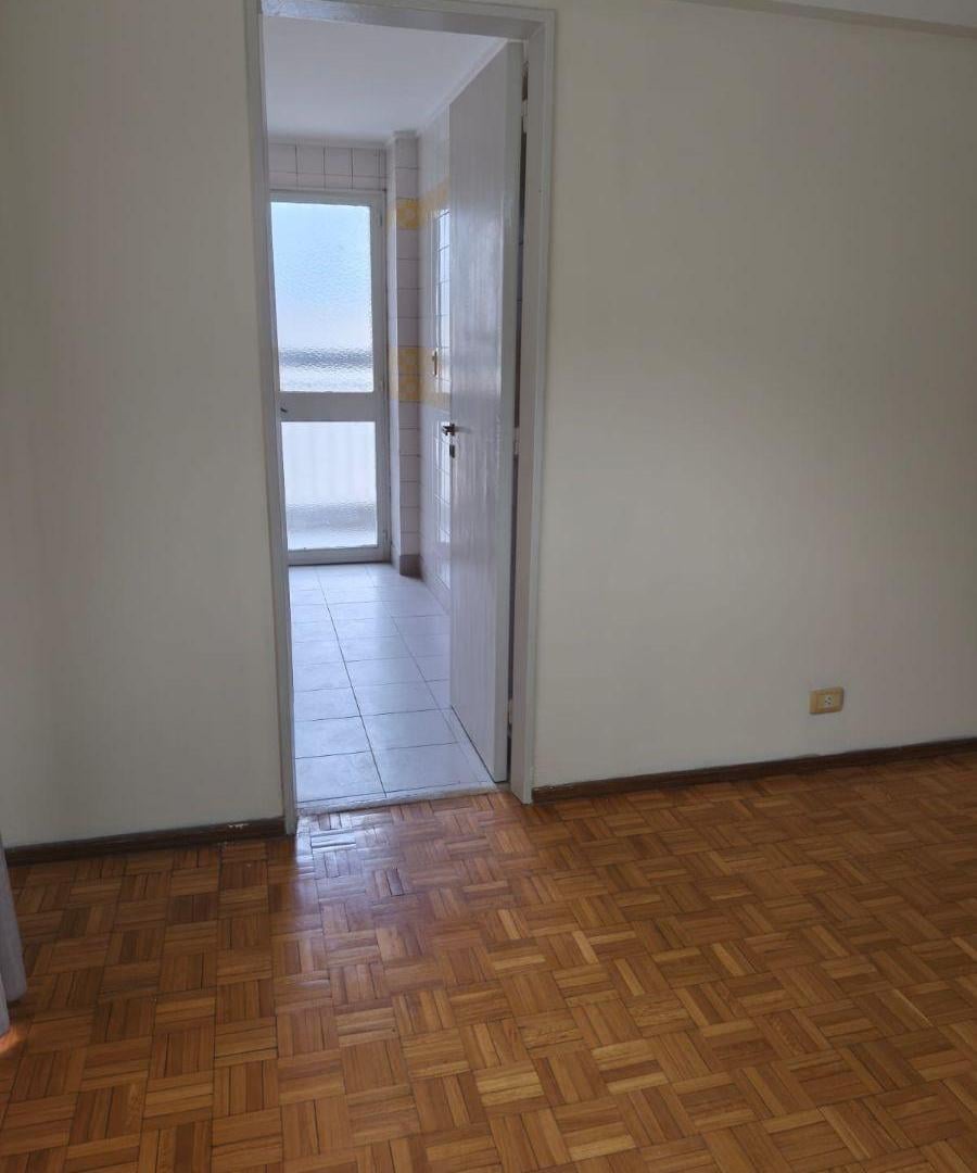 Foto de 3 amb. Impecable luminoso con balcon Exc Ubicacion Juncal y Aguero prox, imagen 2