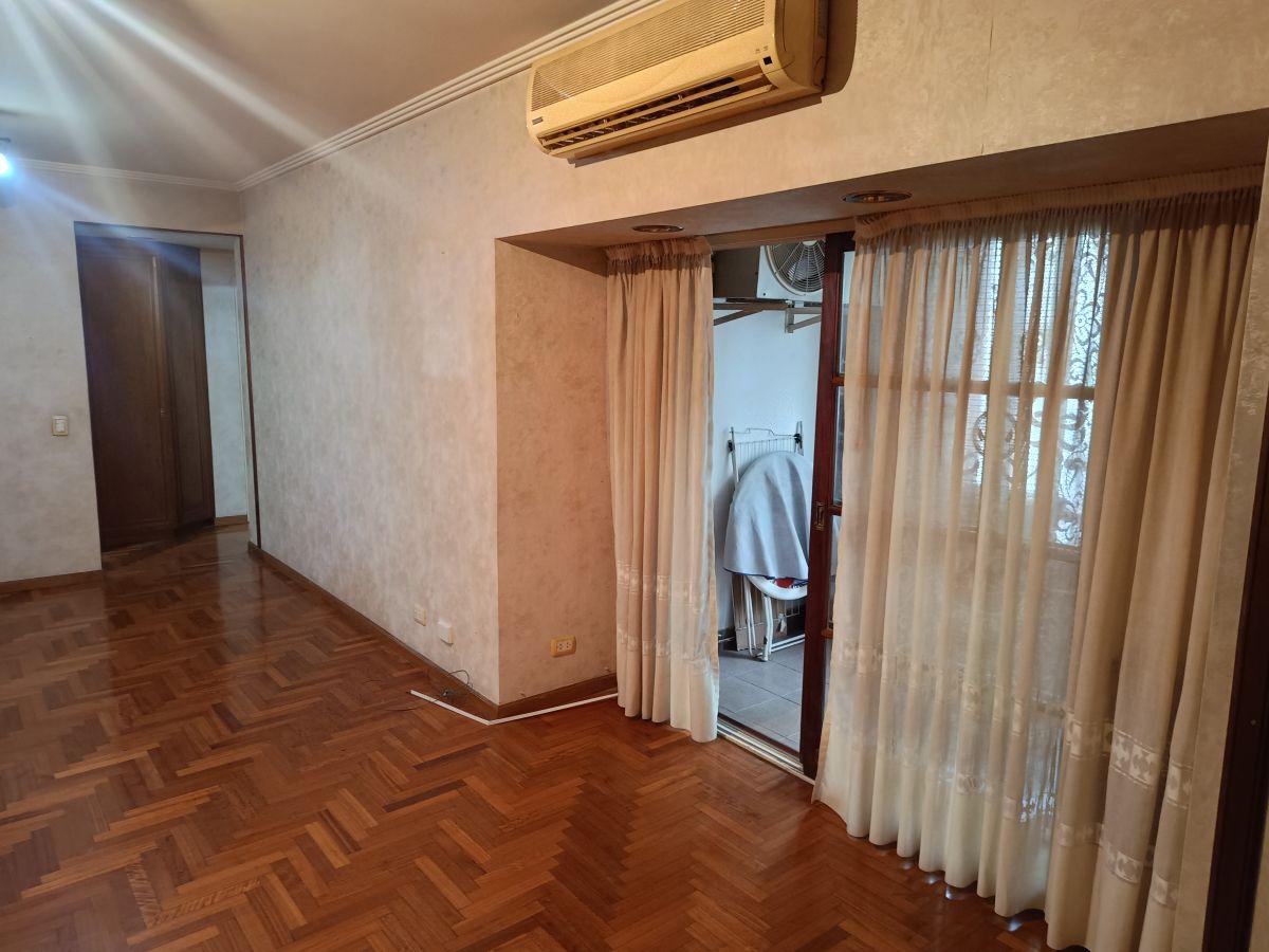 Foto de TRES AMBIENTES con bcon terraaq con cerramiento y cochera, imagen 5