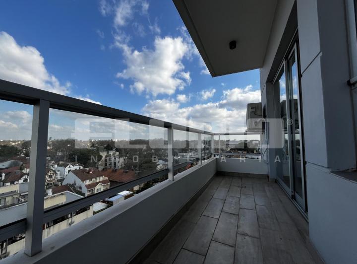 Departamento 4 ambientes con terraza y parrilla en Olivos 2