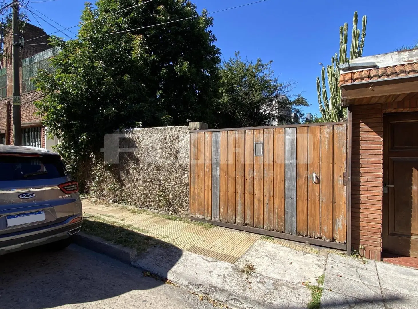 Terreno 8.66 x 20 metros en zona residencial R2 de Olivos 4