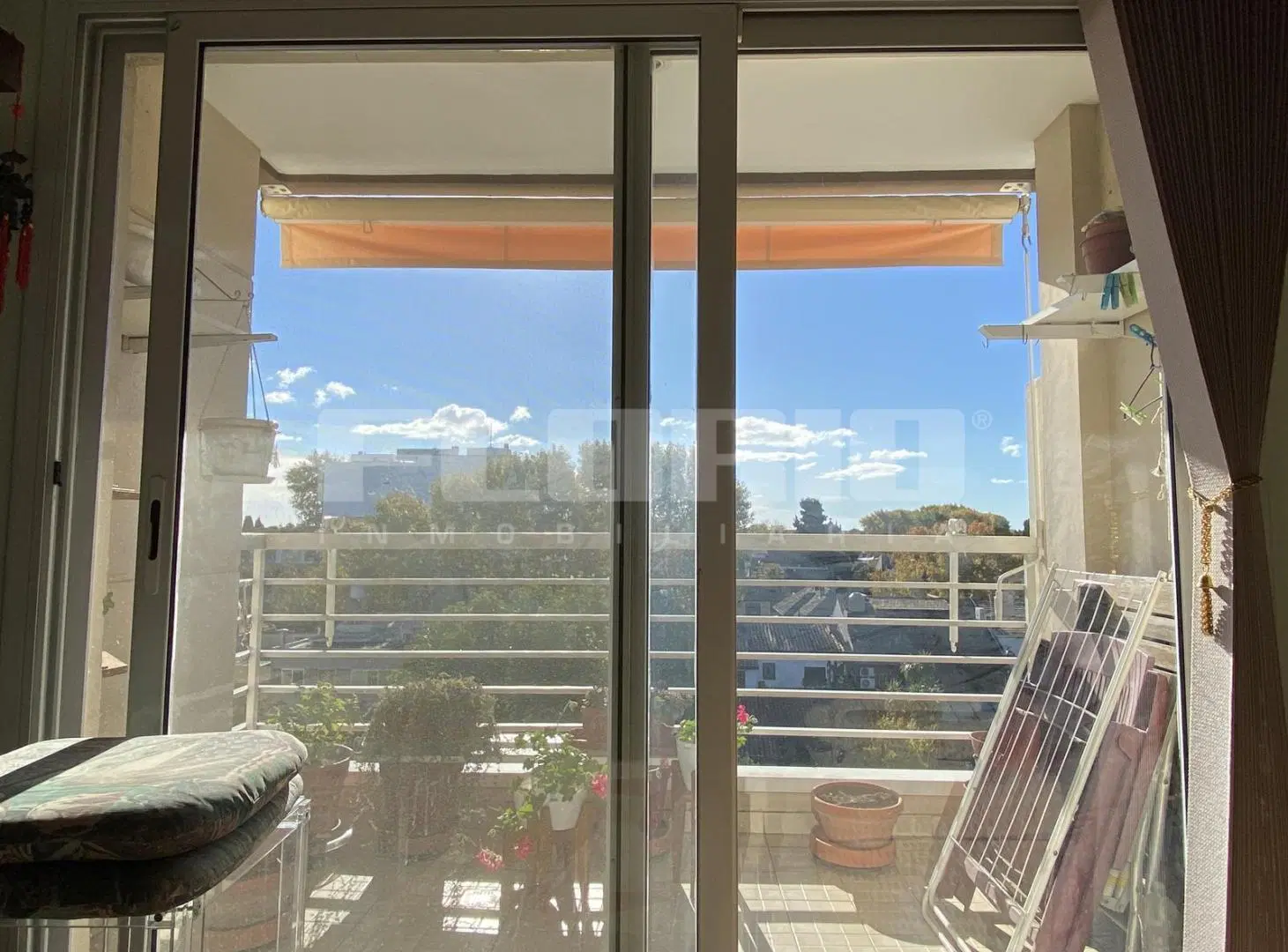 Departamento 3 ambientes con balcón y cochera en Florida 1