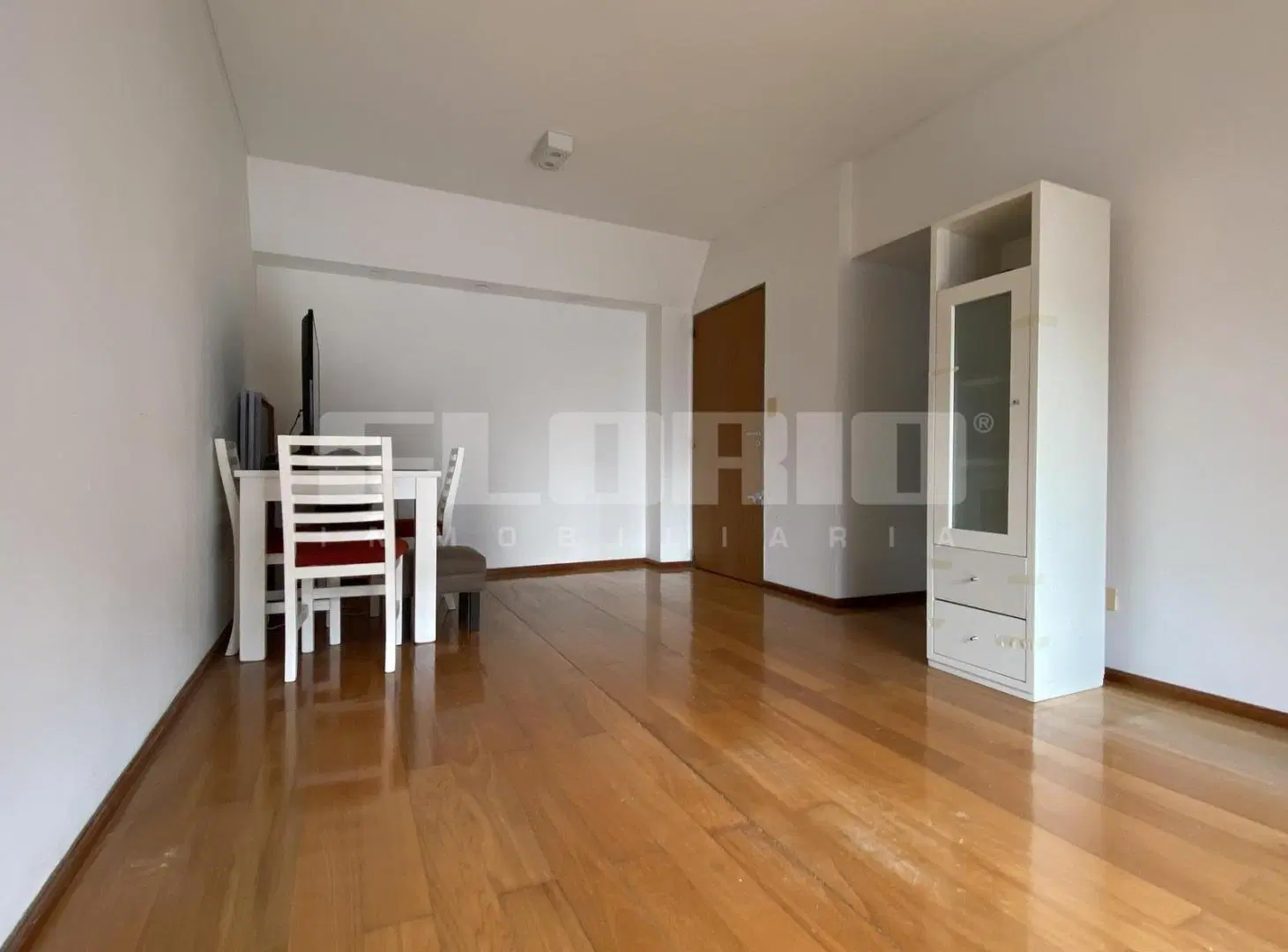 Departamento 2 ambientes con balcón en alquiler en Olivos 4